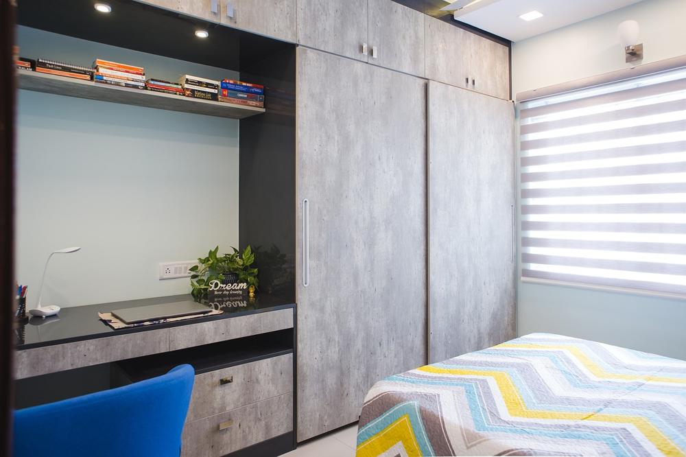 Built in wardrobe