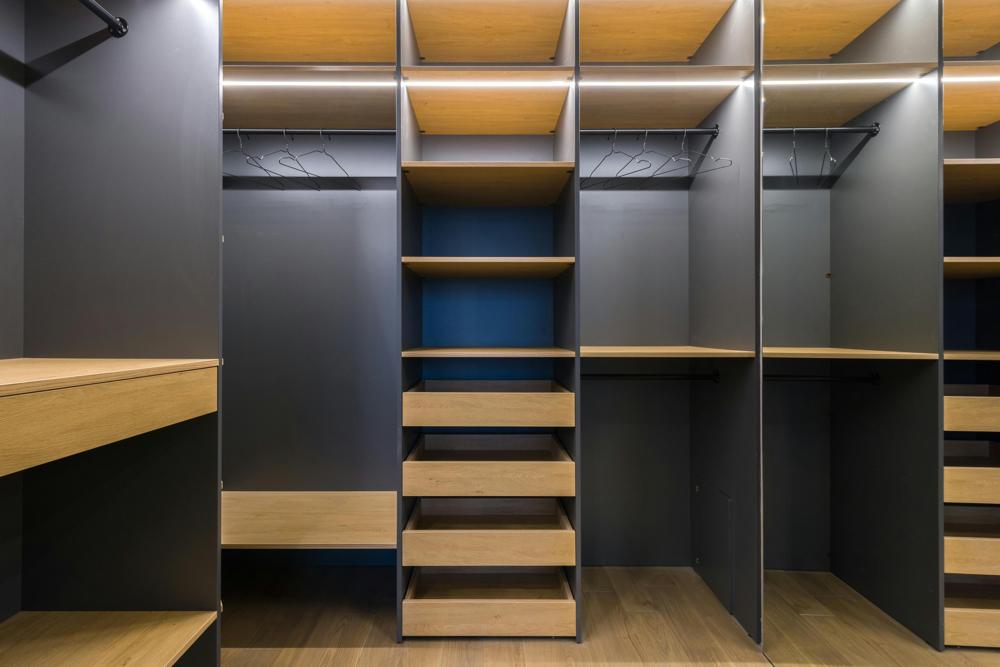 Closet interior