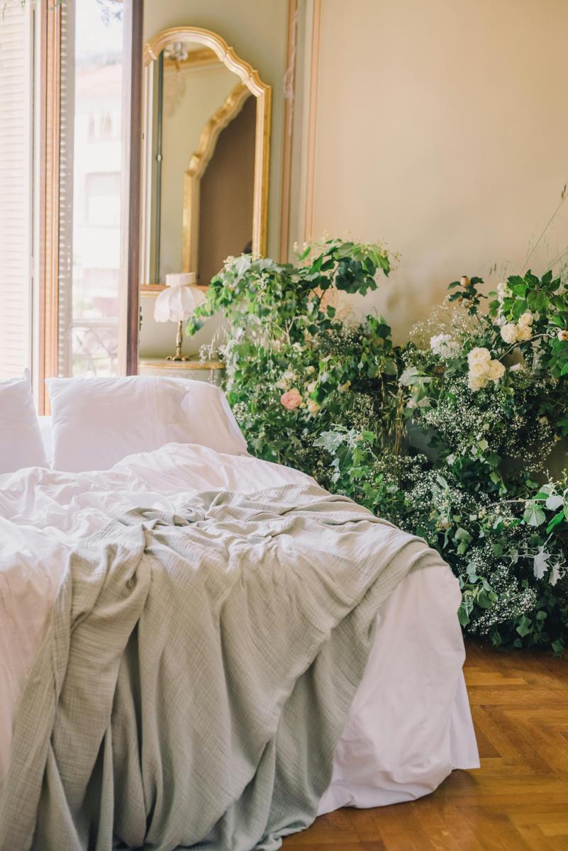 luxurious bedroom